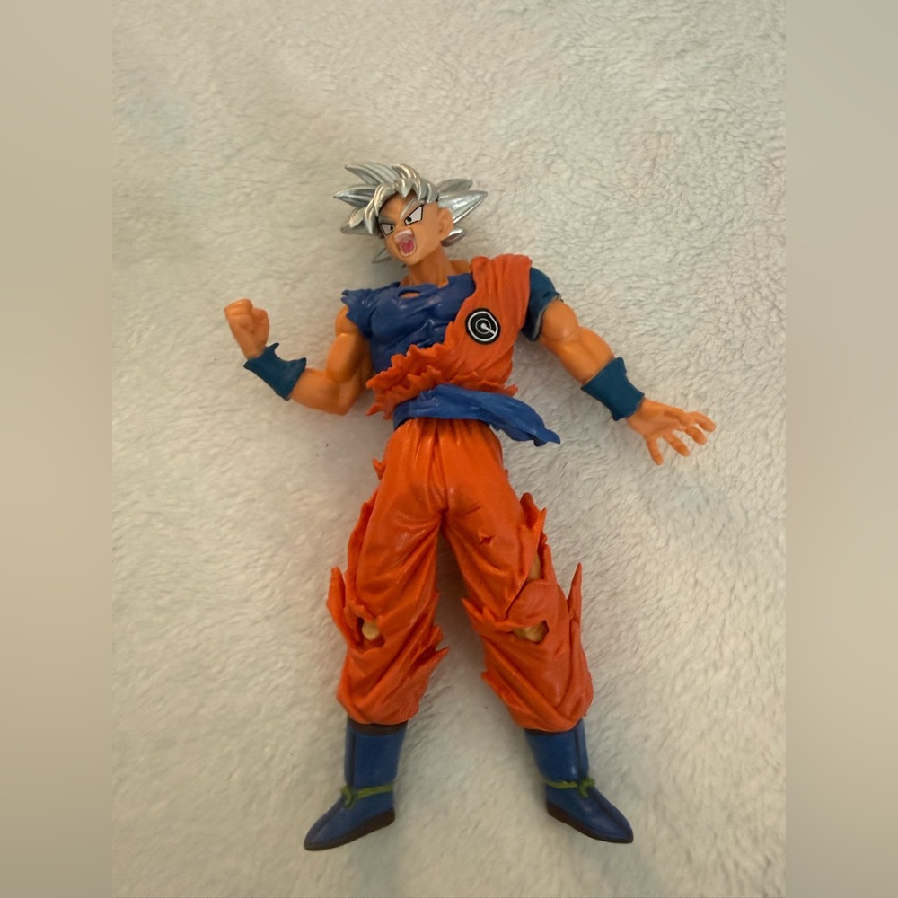 Anime Dragon Ball Z Super Saiyan Goku